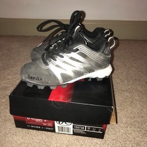 Rawlings youth baseball cleats